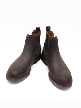 Comfortiva - Ledelle Waterproof Chelsea Boot - Wide Width